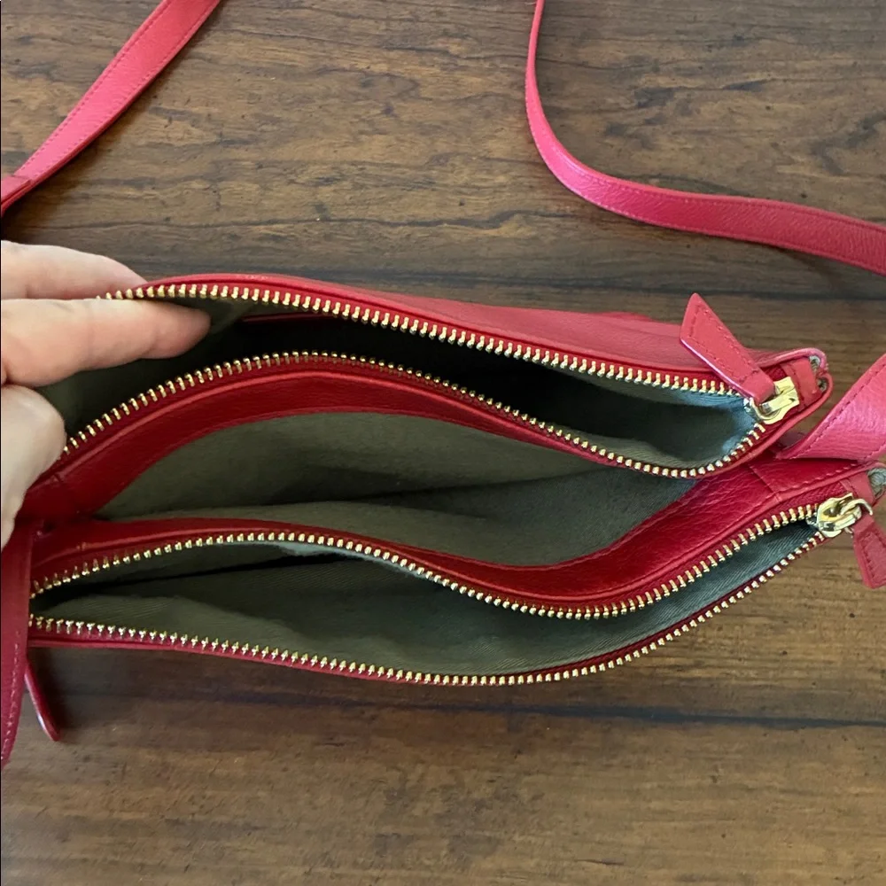 SAKS FIFTH AVENUE Red Genuine Leather Crossbody Bag Shoulder Purse‎ Three Pocket